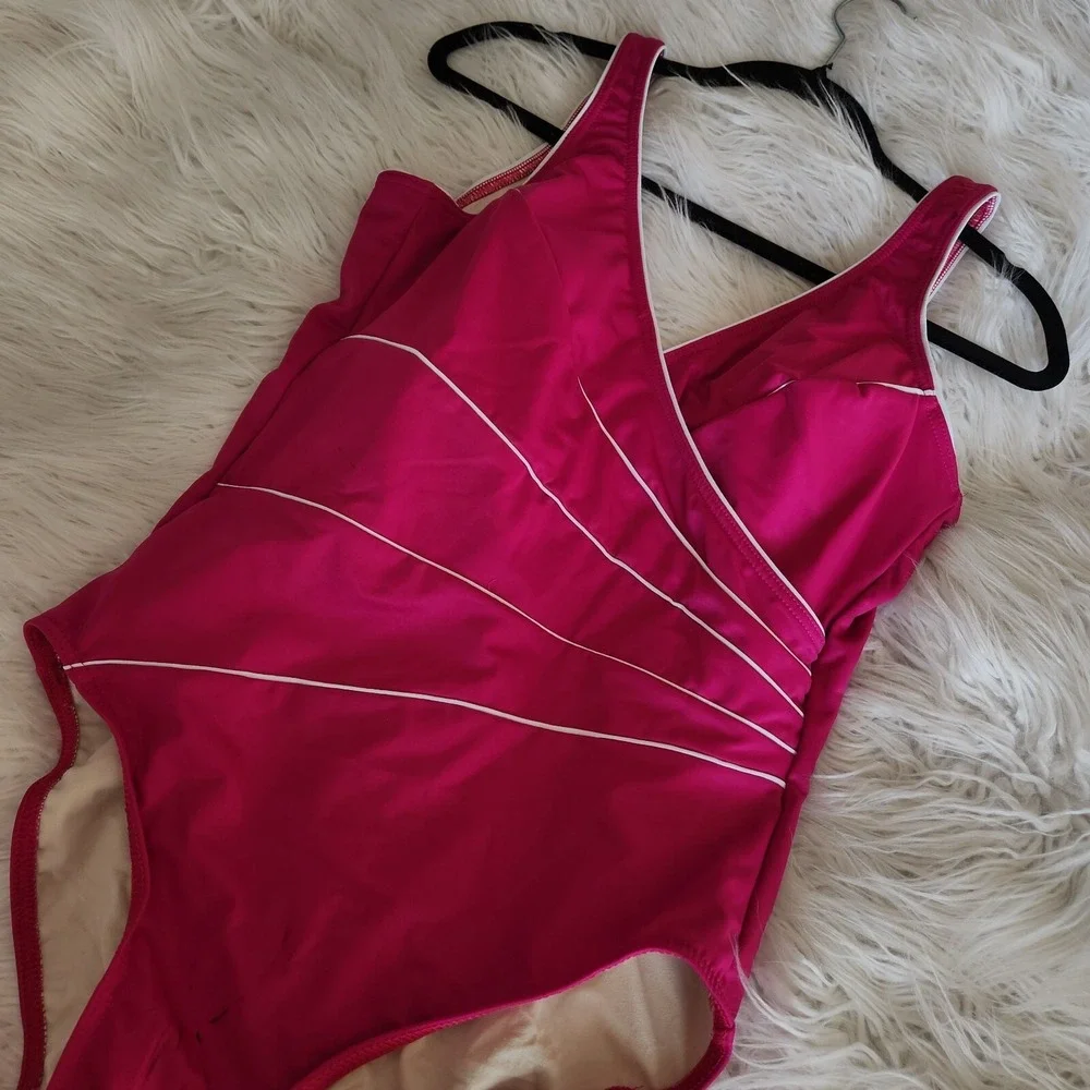 Miraclesuit Swimsuit Size 14 Wrap Trim Soft Padding‎ Wireless 1-Piece Scoop-Back